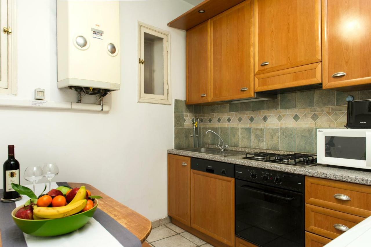Gregoriana House - Appartamento Con Vista Su Roma Екстер'єр фото